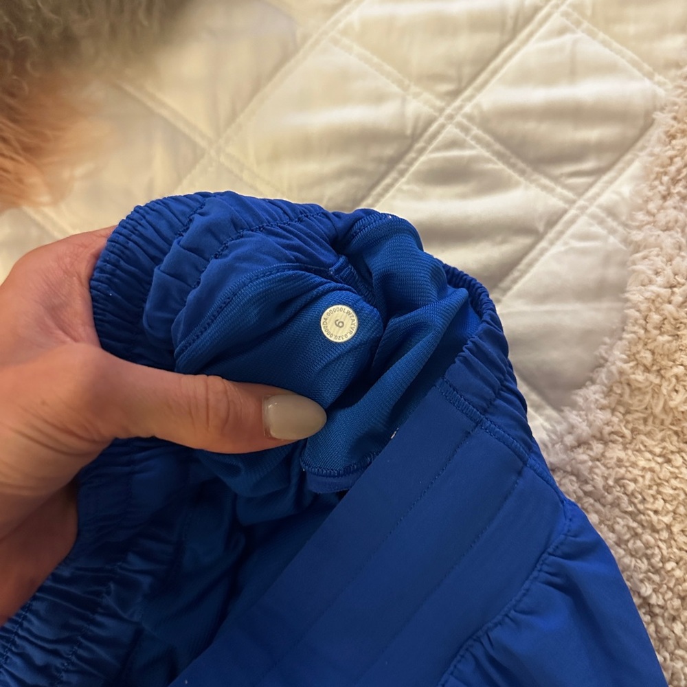 Lululemon Athletica Blue Athletic Shorts Lightweight Performance - Picture 5 of 5